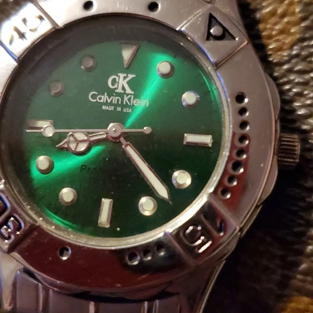 Vintage Calvin Klein 1500 Professional‎ Green Face Stainless Band 200 Meters